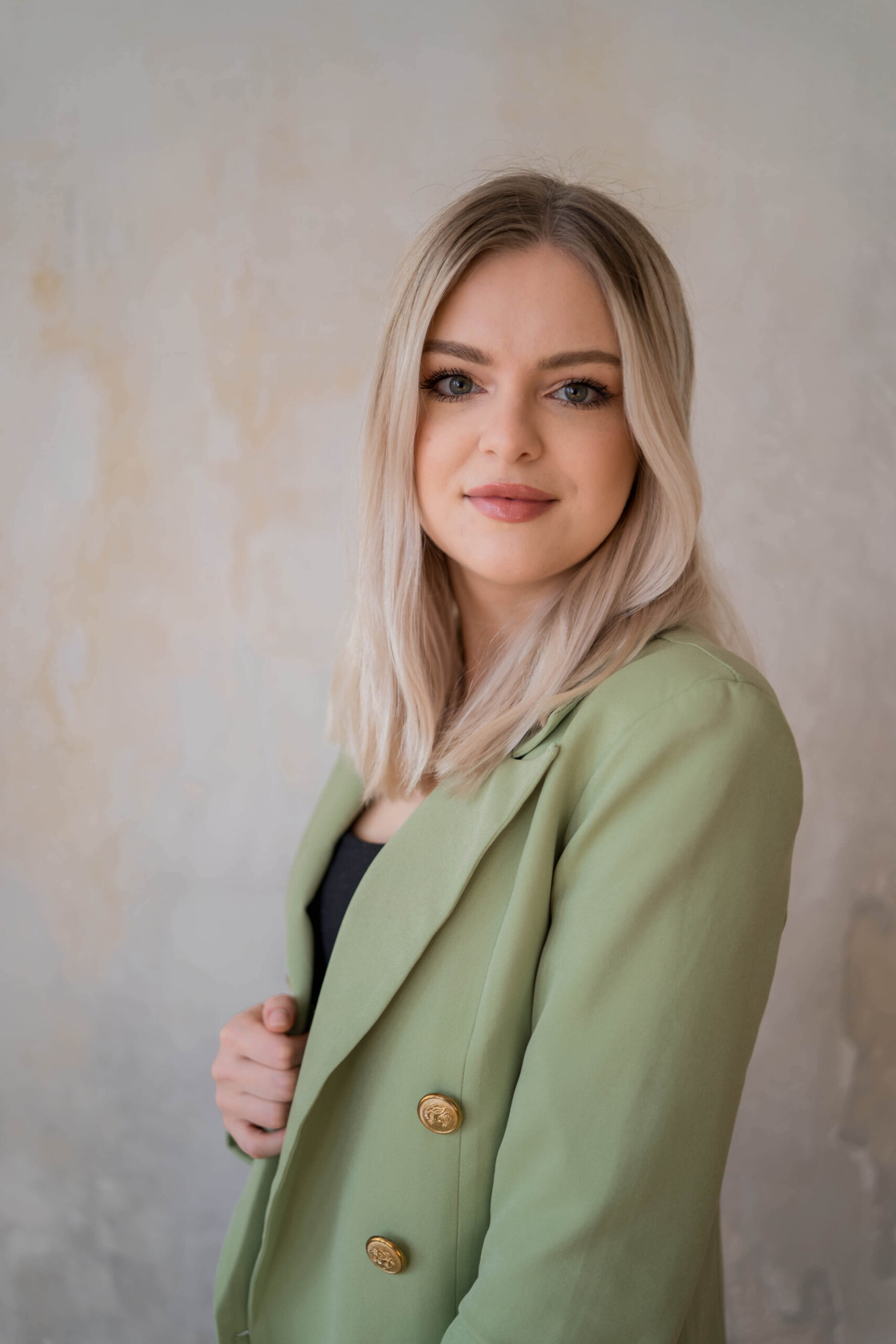 O nas 6 Michalina Haraj, specjalistka do spraw administracji i opieki nad pacjentem Poznań.